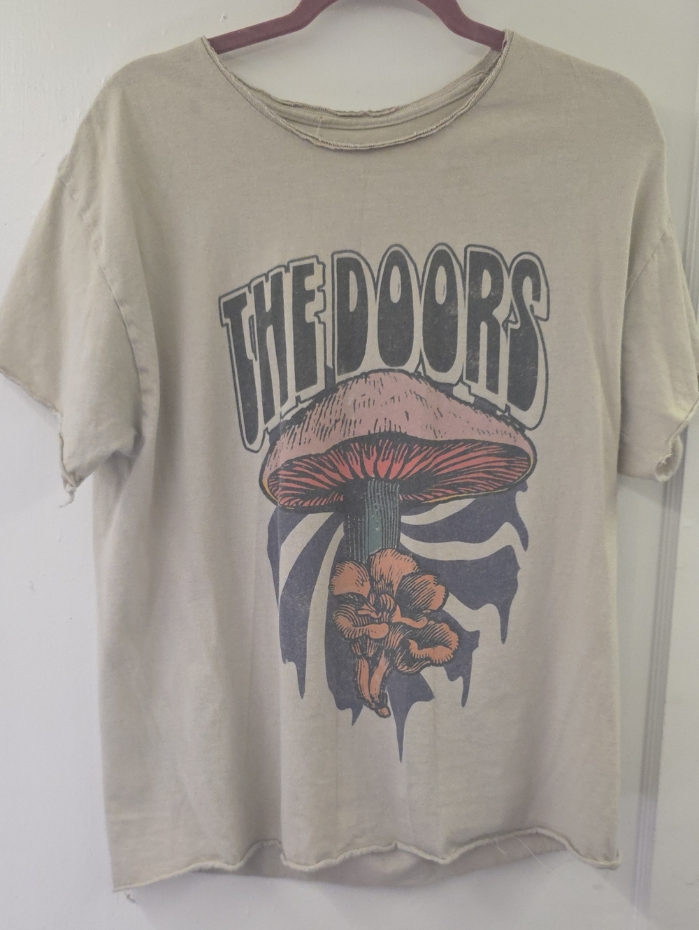The Doors Raw Hem Graphic Band Tee Mushroom Graphic Distressed Beige Size Large